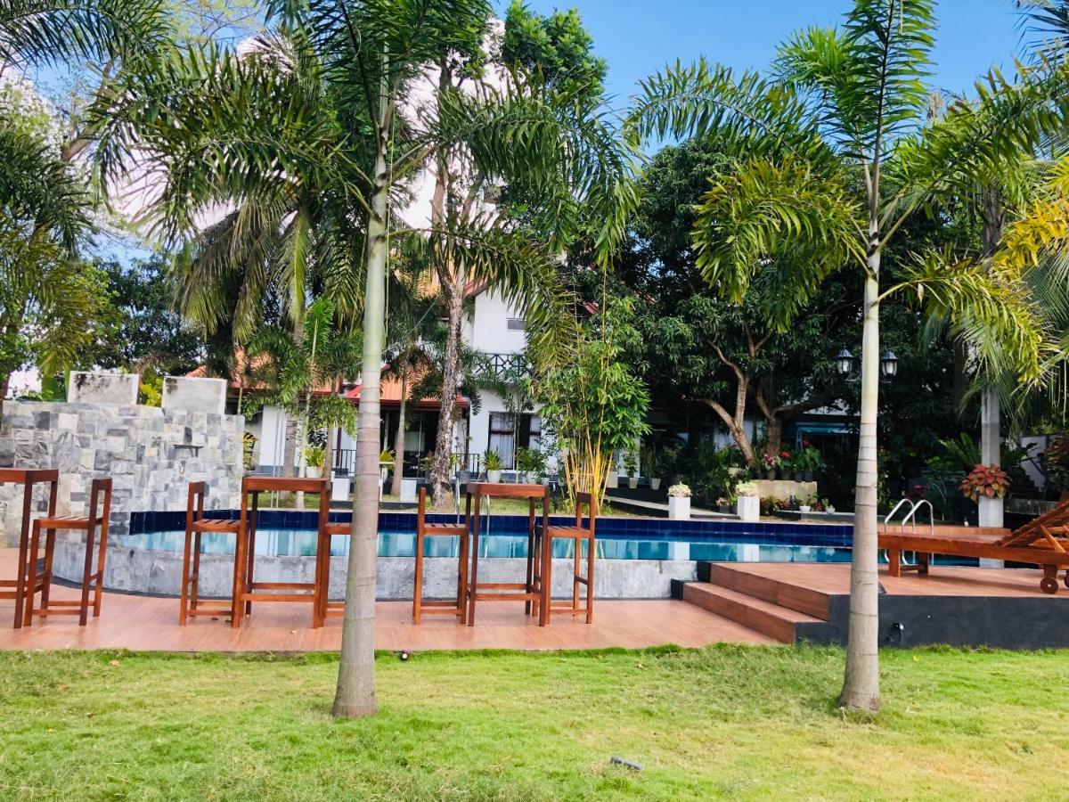 White Land City Hotel Dambulla Dış mekan fotoğraf
