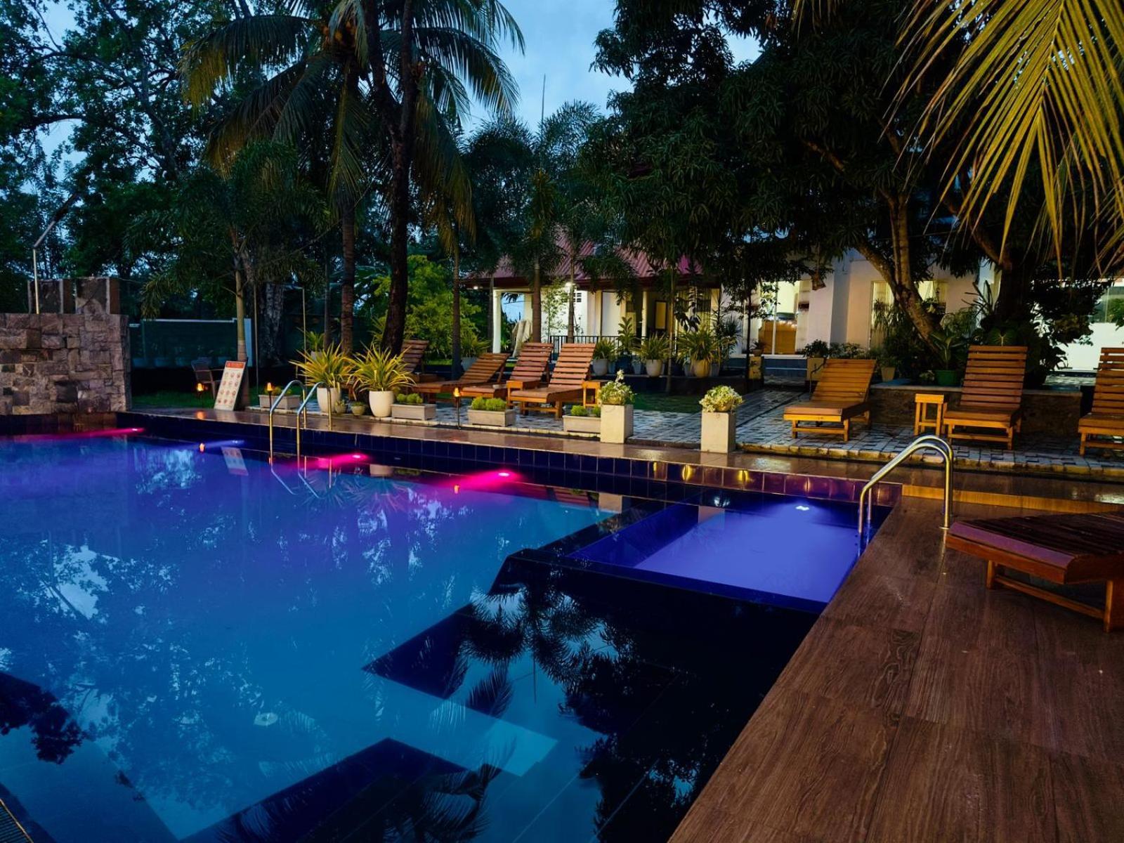 White Land City Hotel Dambulla Dış mekan fotoğraf