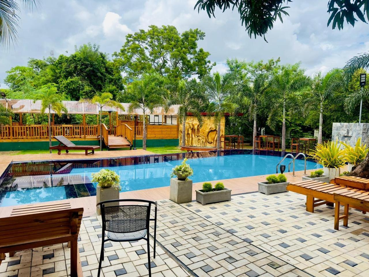 White Land City Hotel Dambulla Dış mekan fotoğraf