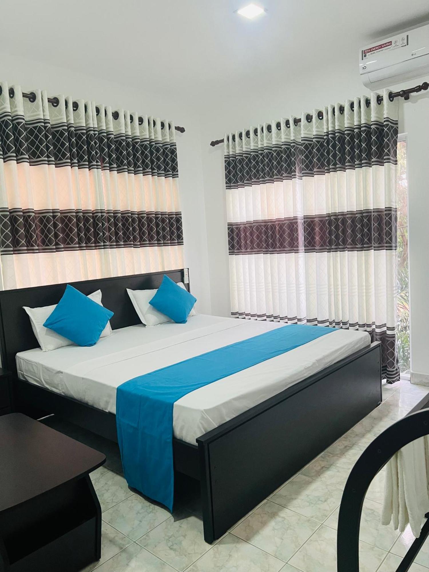 White Land City Hotel Dambulla Dış mekan fotoğraf