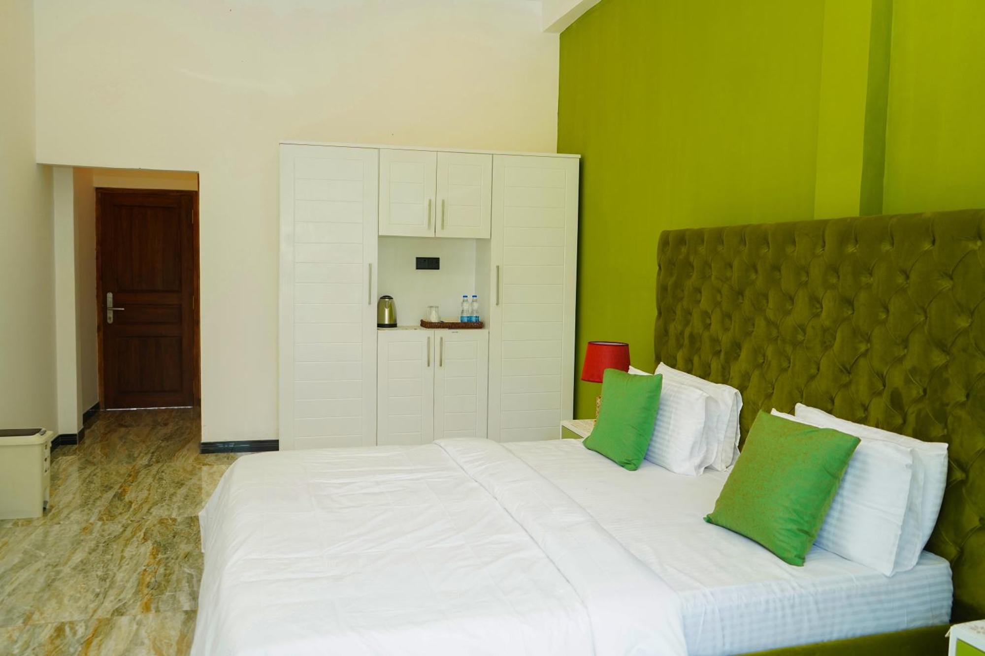 White Land City Hotel Dambulla Dış mekan fotoğraf